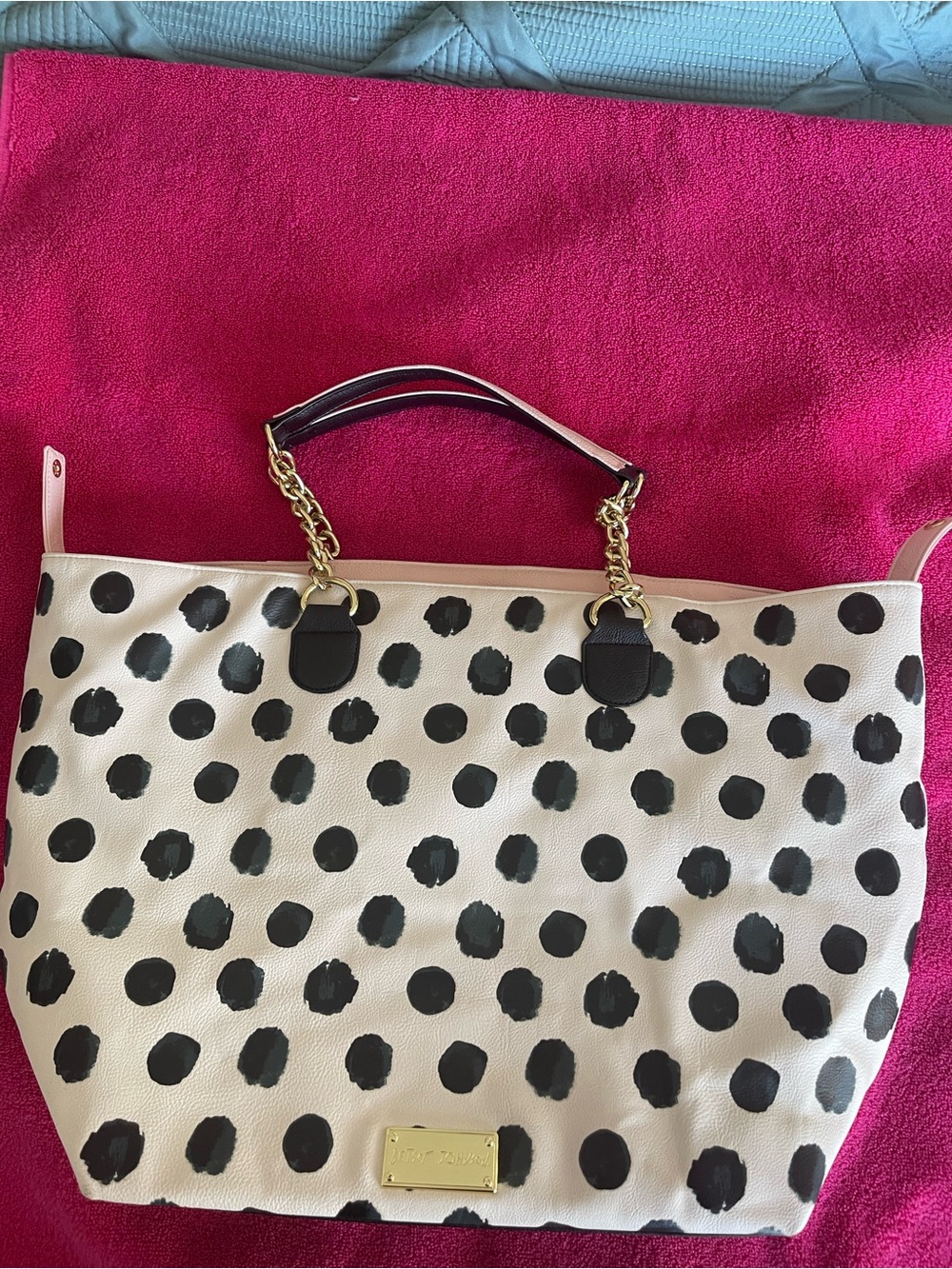 Betsey Johnson White & Black Polka Dot Tote with Pink Bow - Picture 2 of 9